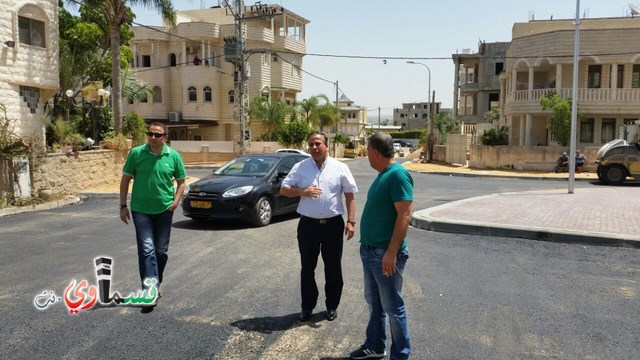 فيديو : تعبيد واتمام عماير ابو سعده بحضور رئيس البلدية المحامي عادل بدير .. والاهالي هذا سفيون دار ابو سعدة 